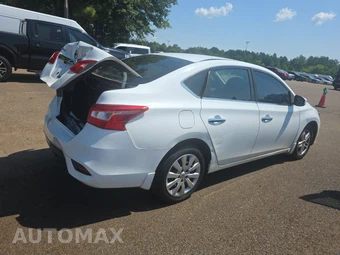 2019 Nissan Sentra S - miniatura 4