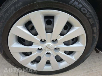 2019 Nissan Sentra S - miniatura 21