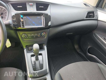 2019 Nissan Sentra S - miniatura 7
