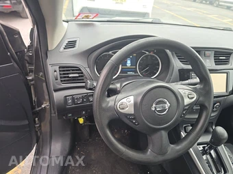 2019 Nissan Sentra S – miniatura 10