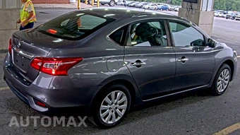 2019 Nissan Sentra S – miniatura 4