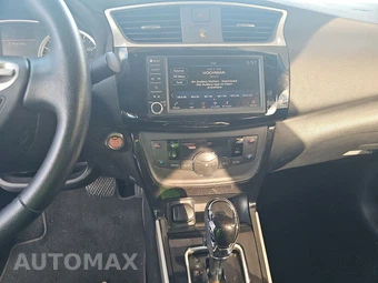 2019 Nissan Sentra SL – miniatura 11