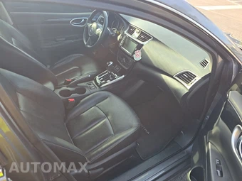 2019 Nissan Sentra SL - miniatura 8
