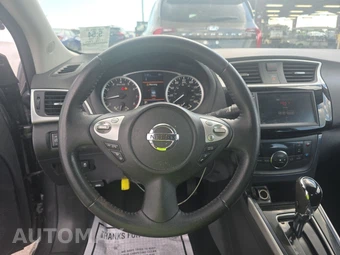 2019 Nissan Sentra SR - miniatura 10