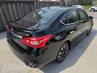 2019 Nissan Sentra SR – miniatura 4