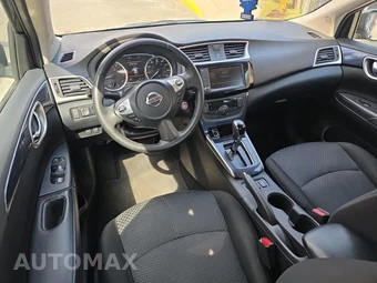 2019 Nissan Sentra SR – miniatura 8