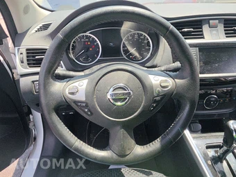 2019 Nissan Sentra SR - miniatura 10