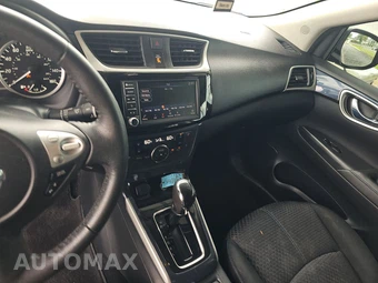 2019 Nissan Sentra SR - miniatura 11