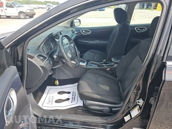 2019 Nissan Sentra SR – miniatura 7
