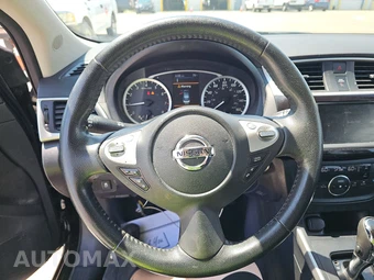 2019 Nissan Sentra SV – miniatura 10