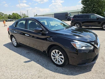 2019 Nissan Sentra SV – miniatura 3