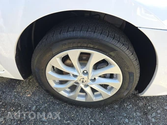 2019 Nissan Sentra SV – miniatura 14