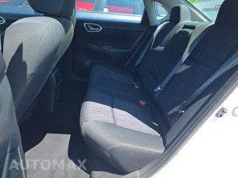 2019 Nissan Sentra SV – miniatura 9