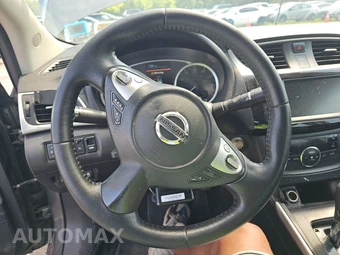 2019 Nissan Sentra SV - miniatura 10