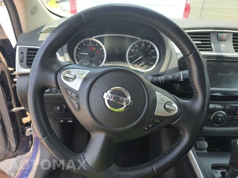2019 Nissan Sentra SV – miniatura 10