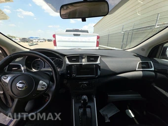 2019 Nissan Sentra SV – miniatura 11