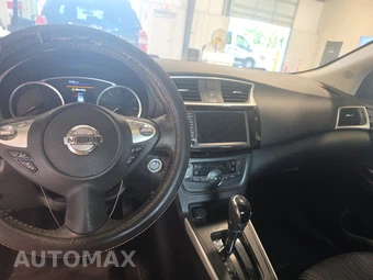 2019 Nissan Sentra SV – miniatura 11