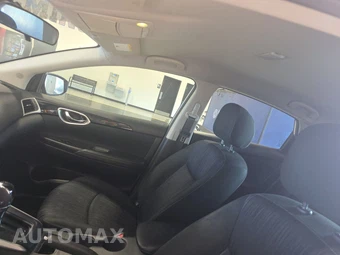 2019 Nissan Sentra SV – miniatura 17
