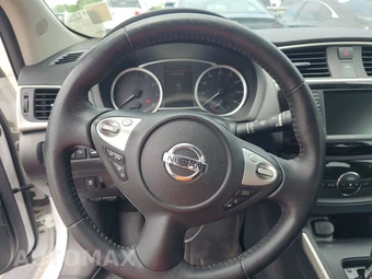 2019 Nissan Sentra SV – miniatura 10