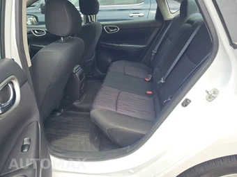 2019 Nissan Sentra SV – miniatura 13