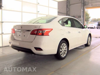 2019 Nissan Sentra SV – miniatura 4