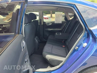 2019 Nissan Sentra SV – miniatura 10