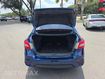 2019 Nissan Sentra SV – miniatura 11