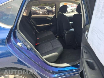 2019 Nissan Sentra SV – miniatura 13
