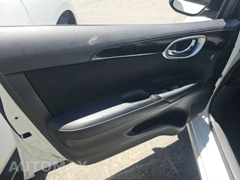 2019 Nissan Sentra SV – miniatura 9
