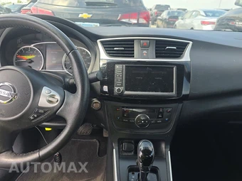 2019 Nissan Sentra SV – miniatura 11