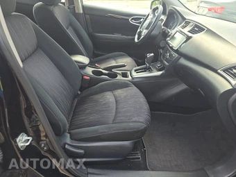 2019 Nissan Sentra SV – miniatura 8