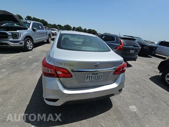2019 Nissan Sentra SV – miniatura 5