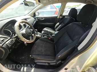 2019 Nissan Sentra SV – miniatura 7