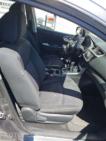 2019 Nissan Sentra SV – miniatura 18