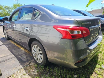 2019 Nissan Sentra SV – miniatura 2