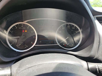 2019 Nissan Sentra SV – miniatura 9