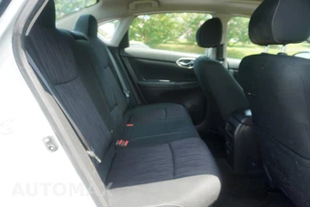 2019 Nissan Sentra SV - miniatura 19
