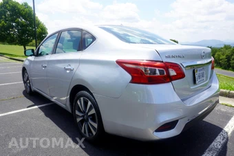 2019 Nissan Sentra SV - miniatura 5