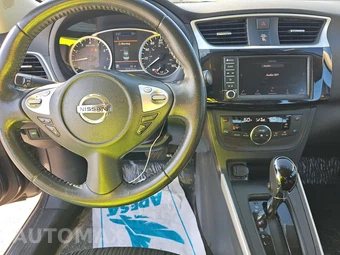 2019 Nissan Sentra SV - miniatura 11