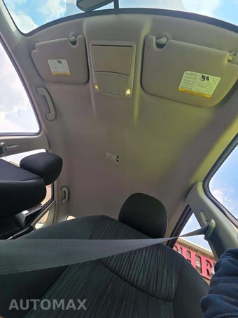 2019 Nissan Sentra SV – miniatura 11
