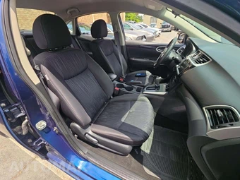 2019 Nissan Sentra SV – miniatura 18