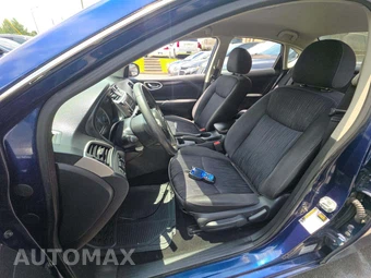 2019 Nissan Sentra SV – miniatura 6