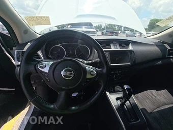 2019 Nissan Sentra SV – miniatura 11