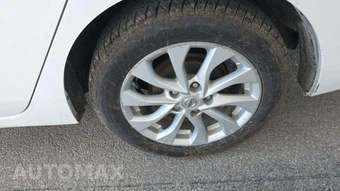 2019 Nissan Sentra SV – miniatura 33