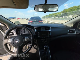 2019 Nissan Sentra SV – miniatura 11