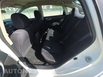 2019 Nissan Sentra SV – miniatura 13