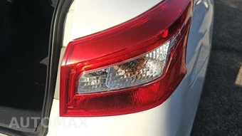 2019 Nissan Sentra SV – miniatura 36