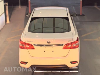 2019 Nissan Sentra SV – miniatura 5