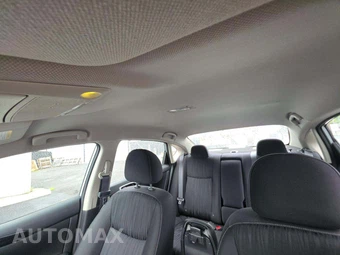 2019 Nissan Sentra SV – miniatura 11