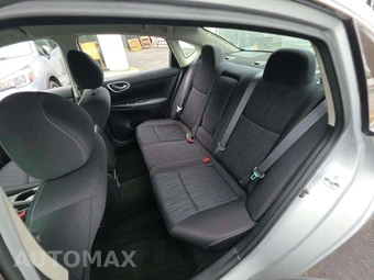 2019 Nissan Sentra SV – miniatura 13